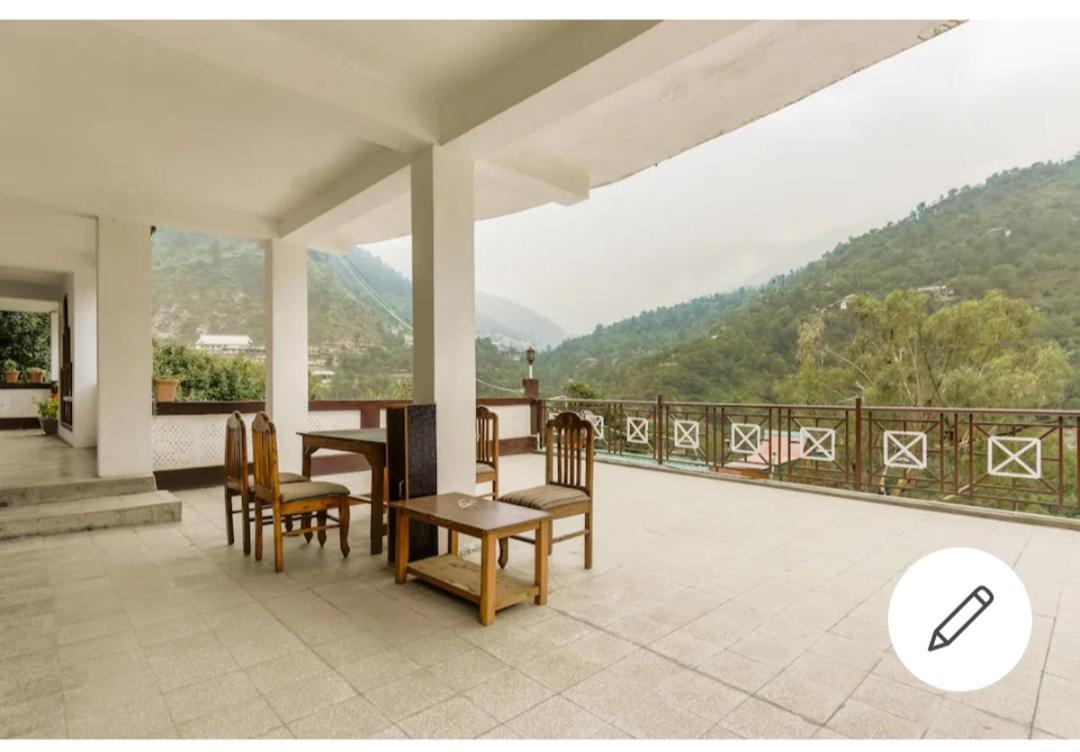 Tirthan Crest Homestay Banjār Εξωτερικό φωτογραφία