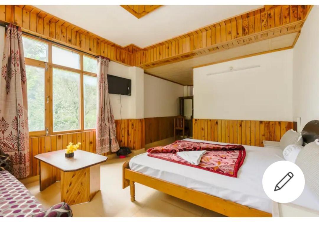 Tirthan Crest Homestay Banjār Εξωτερικό φωτογραφία