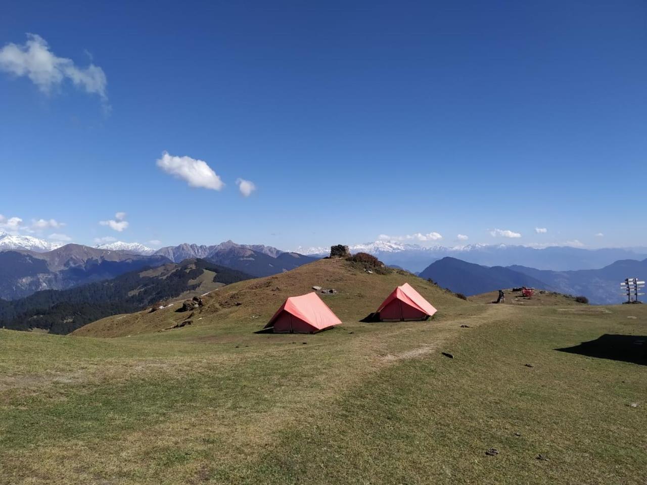 Tirthan Crest Homestay Banjār Εξωτερικό φωτογραφία